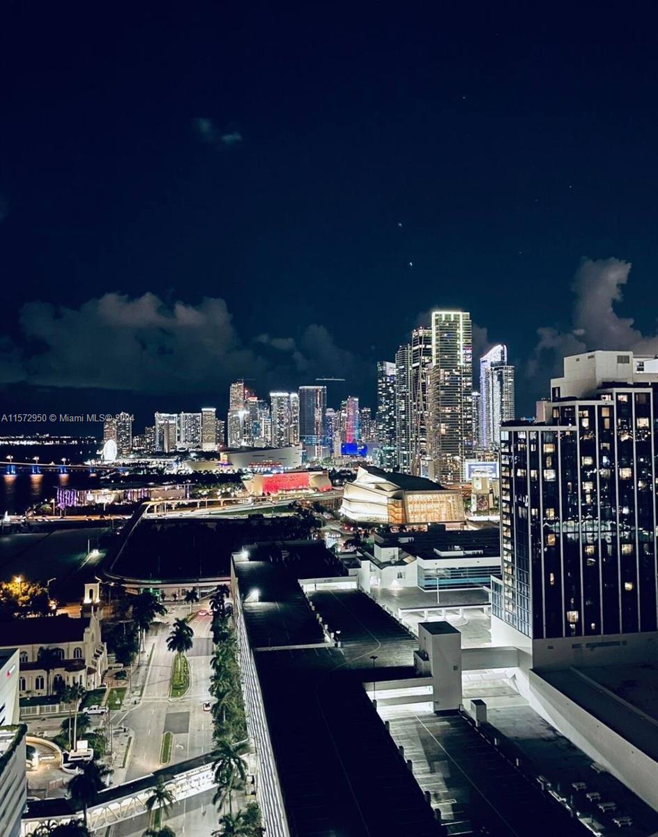 Property for Sale at 1750 N Bayshore Dr 2710, Miami, Broward County, Florida - Bedrooms: 1 
Bathrooms: 1  - $399,000