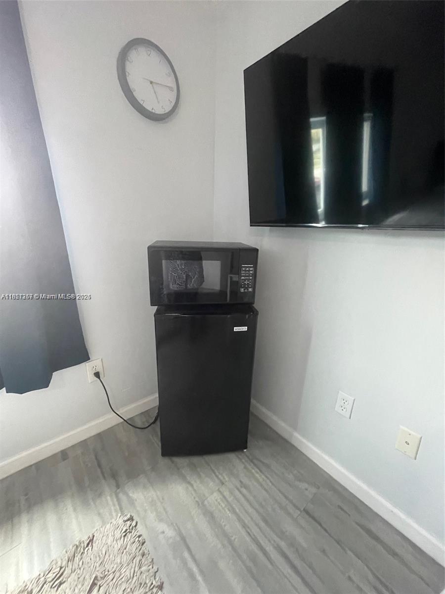 MIRAMAR PARK FOURTH ADD - Residential Lease