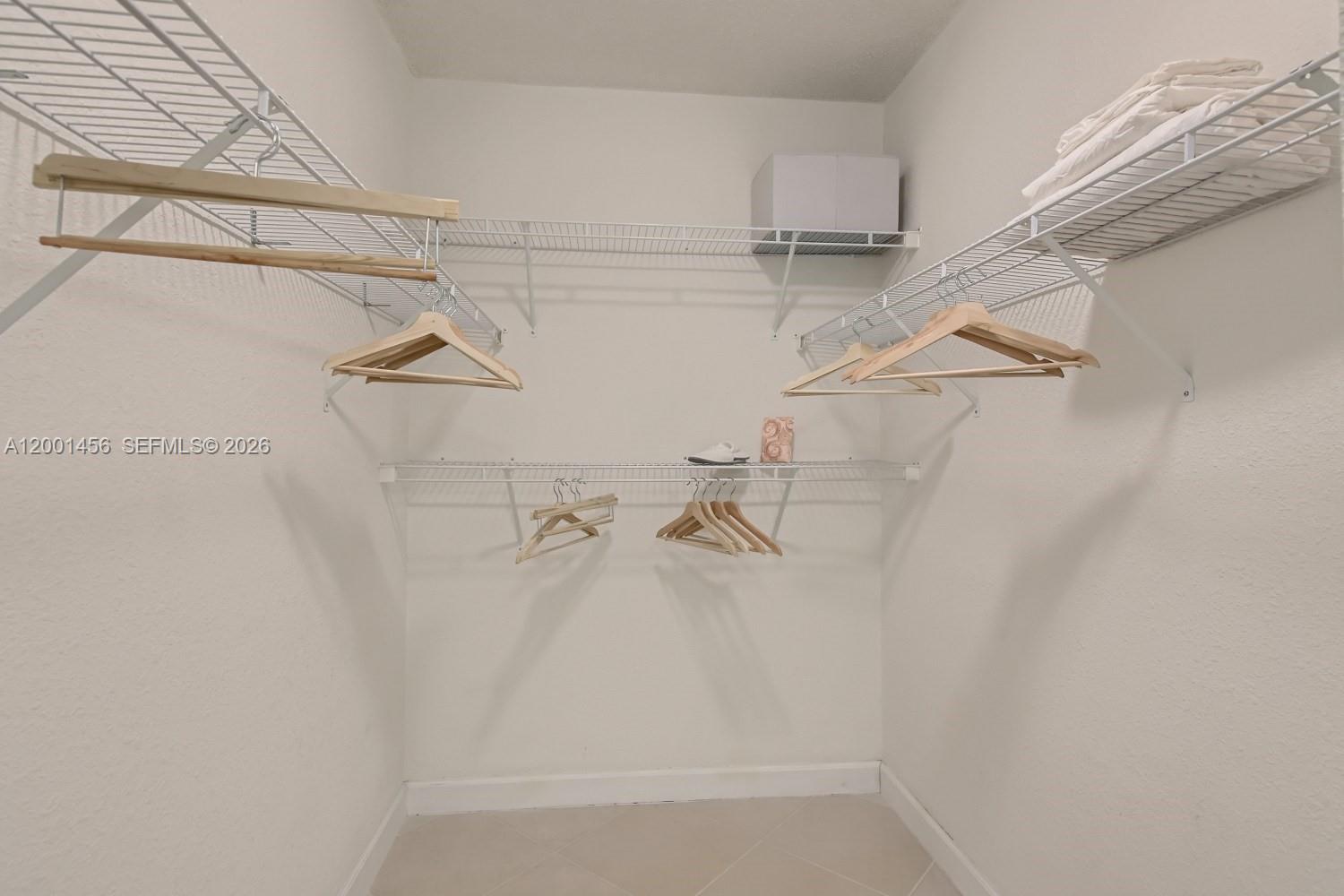 WAVE CONDO - Residential Lease