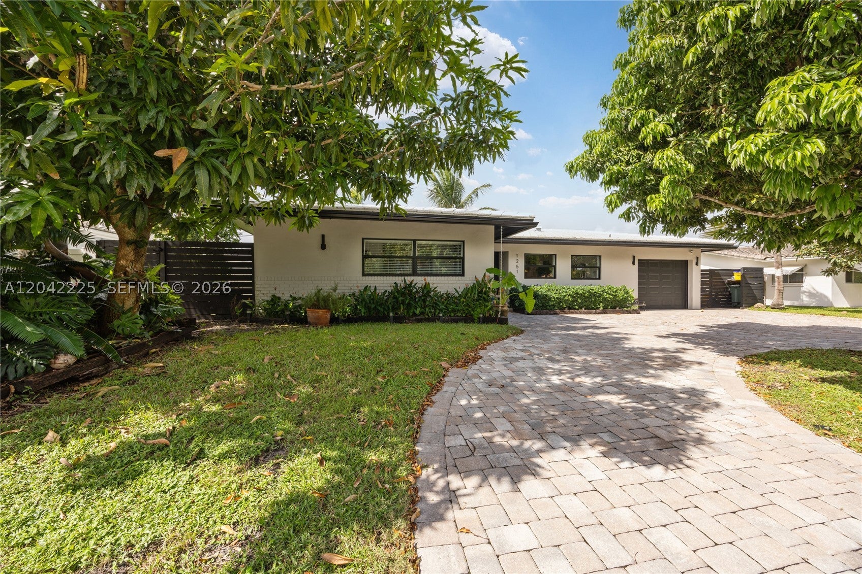 1251 SW 11th Ter