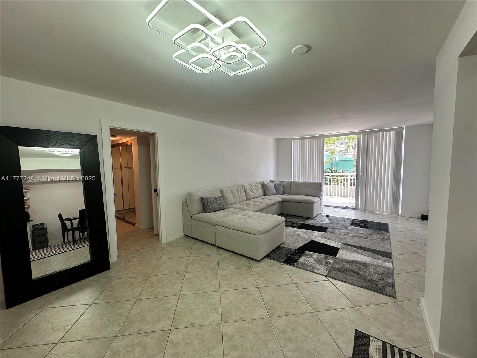 DEL PRADO MARINA - Residential