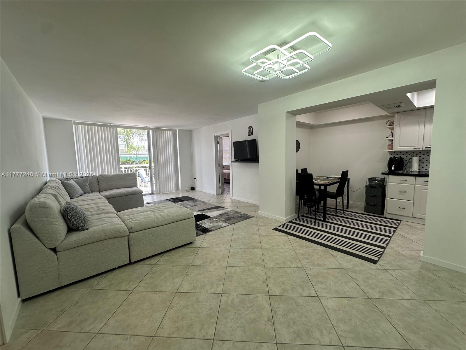 DEL PRADO MARINA - Residential