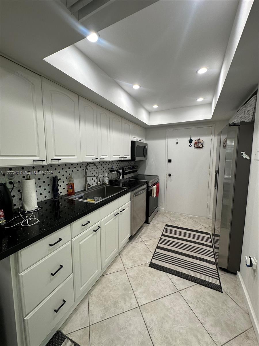 DEL PRADO MARINA - Residential