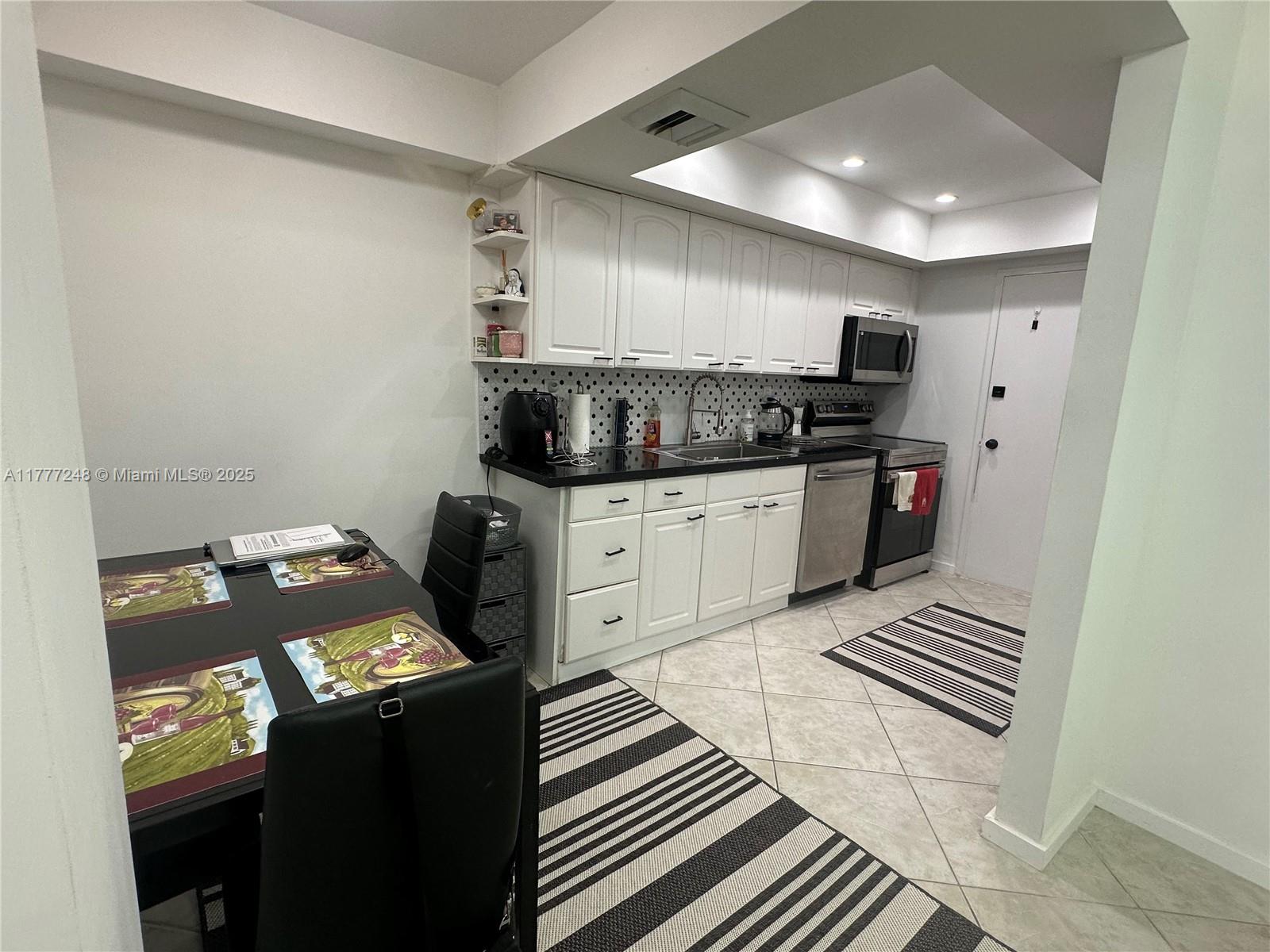 DEL PRADO MARINA - Residential