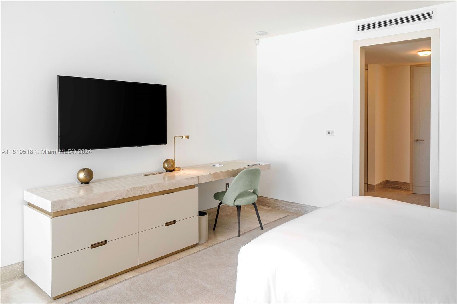 SURF CLUB CONDO - Residential