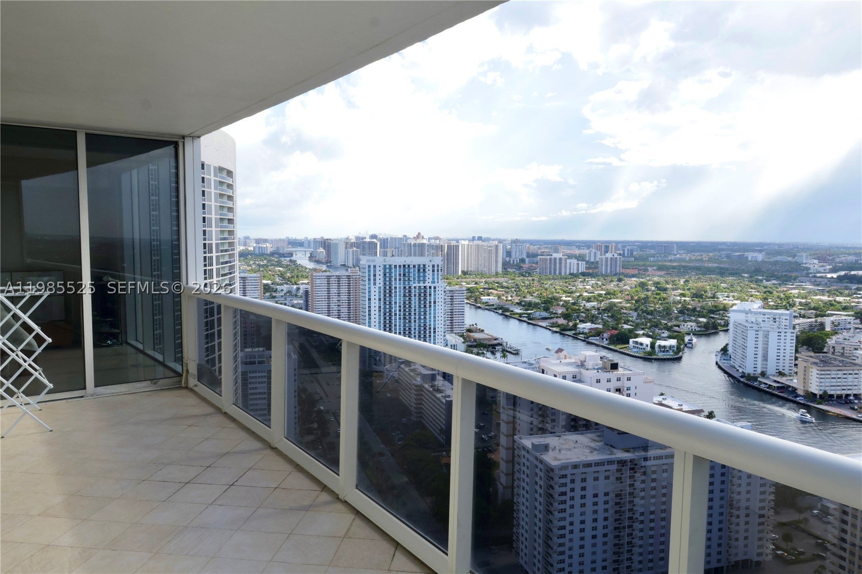1800 S Ocean Drive 3908