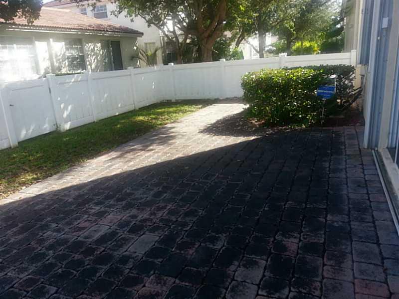 GRAND KEY SUNSET LAKES - Residential Lease