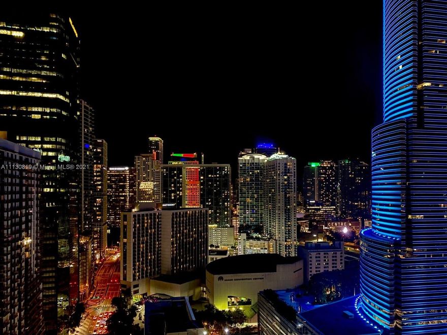 Contemporary Urban Living, in the heart of Downtown/Brickell area; close to all: Whole Foods, Brickell CIty Center, AA Arena, Bayfront Park, Metro Mover. Loft Style condo, with high ceiling, full kitchen with SS energy smart appliances, washer & dryer inside the unit, floor-ceiling windows. Full amenities building. Centro offers great amenities in a contemporary live-work-play. The amenities include: roof pool with amazing 360 views of Downtown, 24 hrs reception desk, secured key-fob entry, full service valet, exclusive outdoor pet area, recreation area, health club, residents skyline lounge club. Centro is a valet parking only building and public parking is available across the street. Quick Approval.