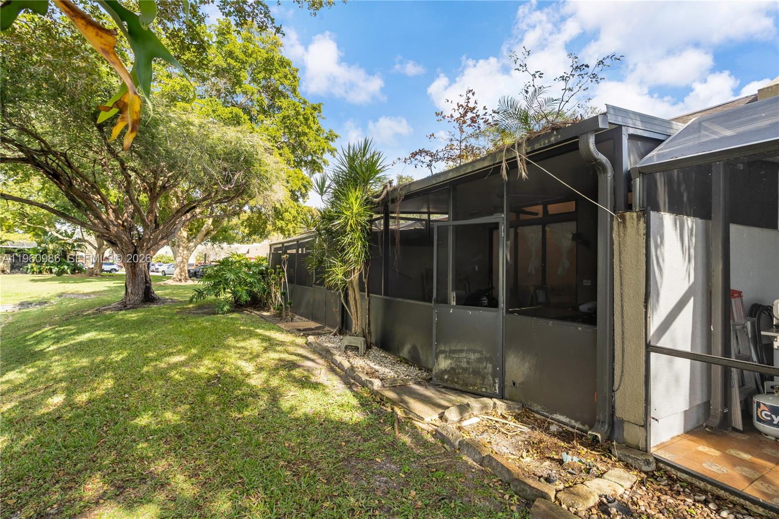 EVERGLADES SUGAR & LAND CO - Residential