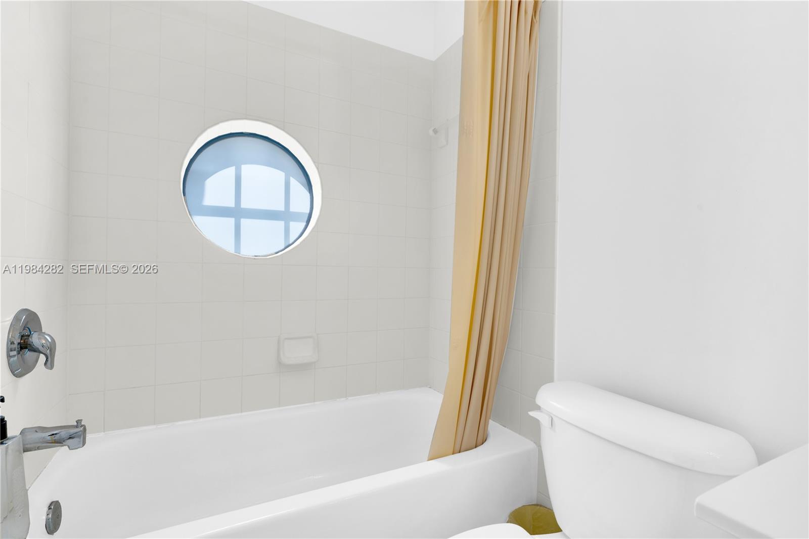 THE COURTS AT BAYSHORE I - Residential