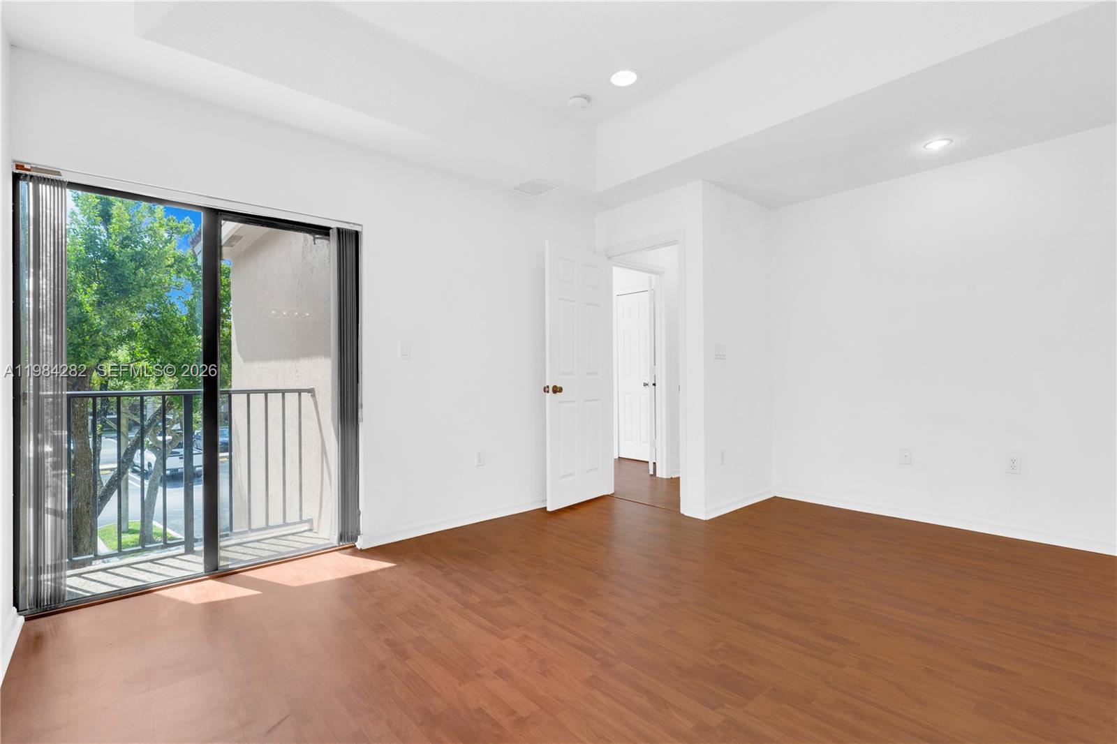 THE COURTS AT BAYSHORE I - Residential