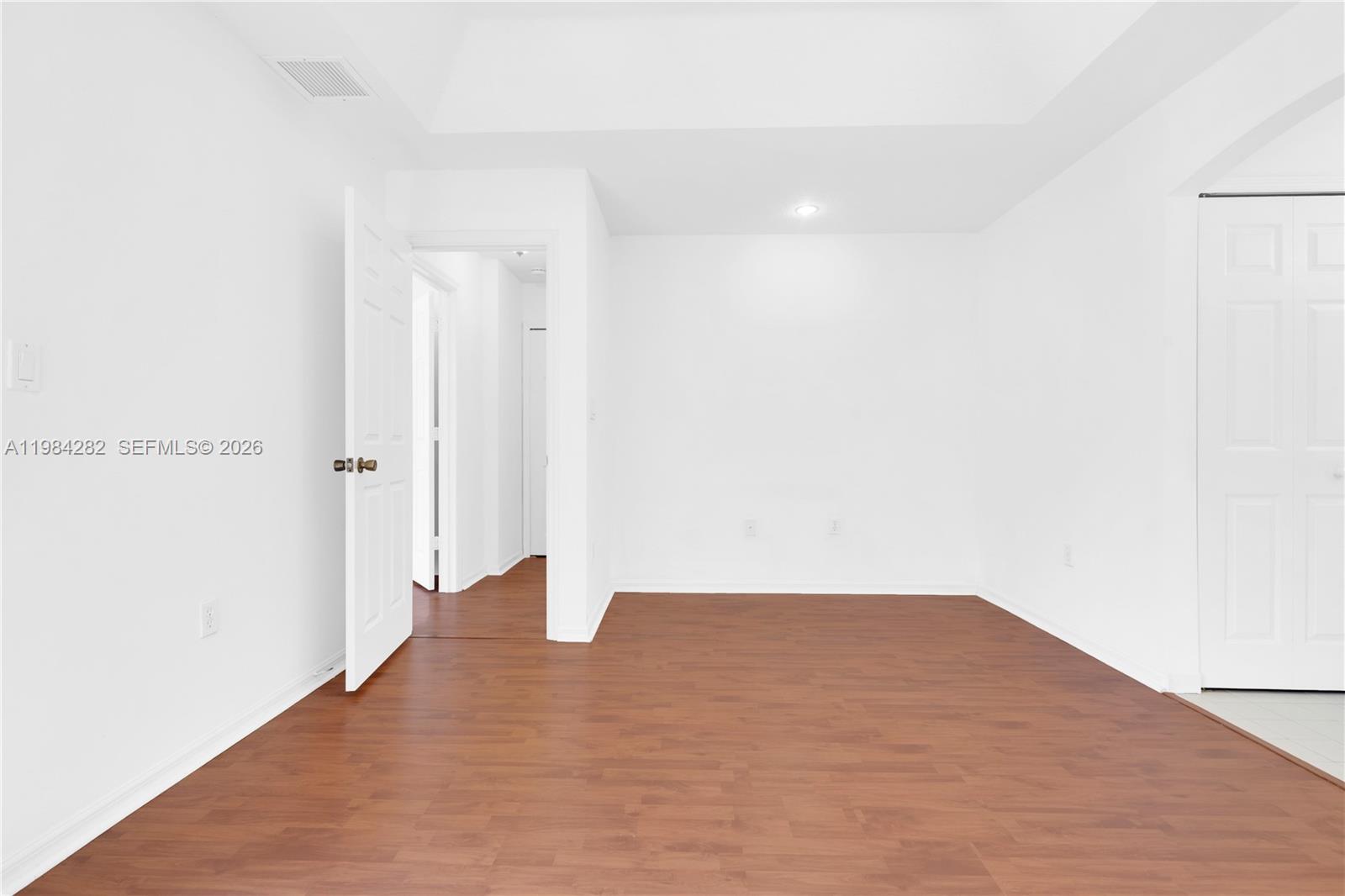 THE COURTS AT BAYSHORE I - Residential