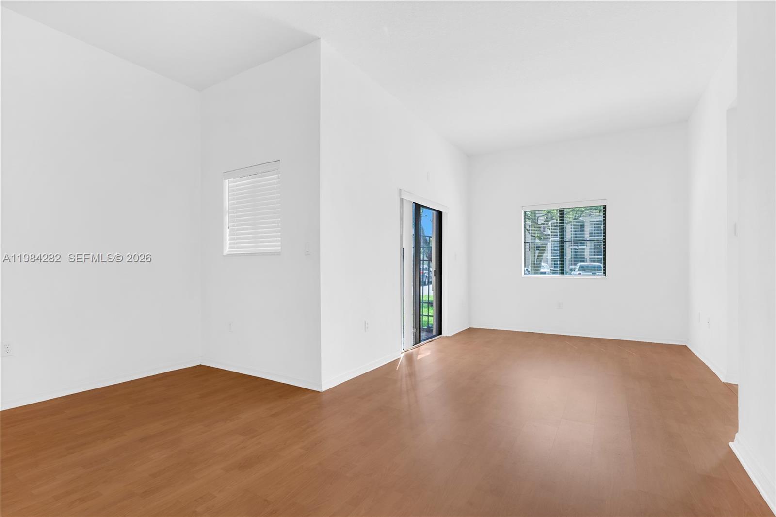 THE COURTS AT BAYSHORE I - Residential