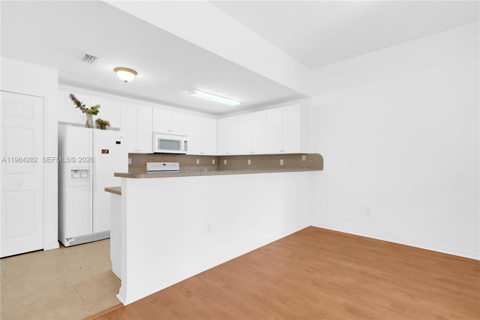 THE COURTS AT BAYSHORE I - Residential