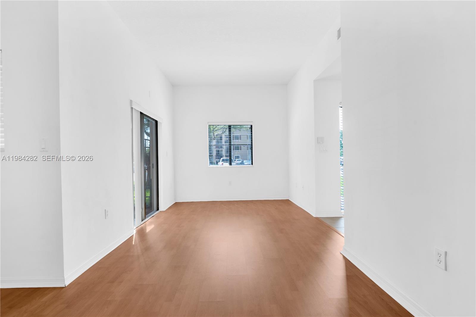 THE COURTS AT BAYSHORE I - Residential