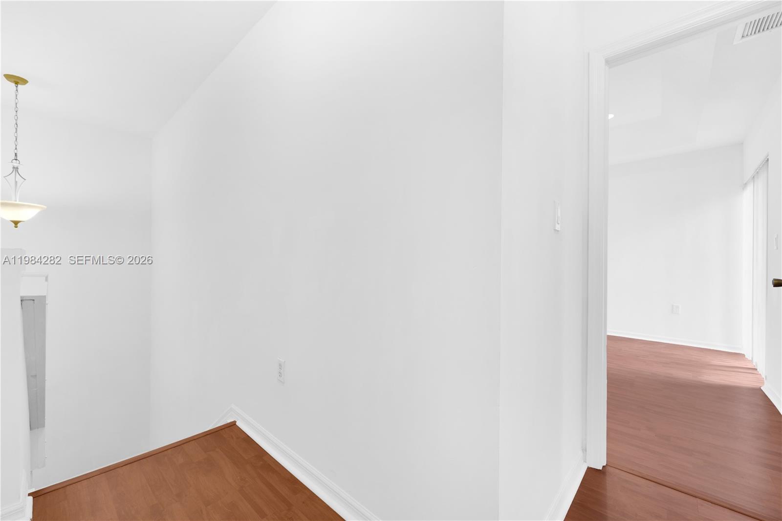 THE COURTS AT BAYSHORE I - Residential