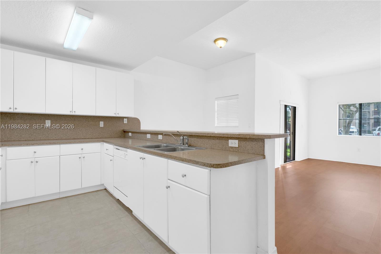 THE COURTS AT BAYSHORE I - Residential