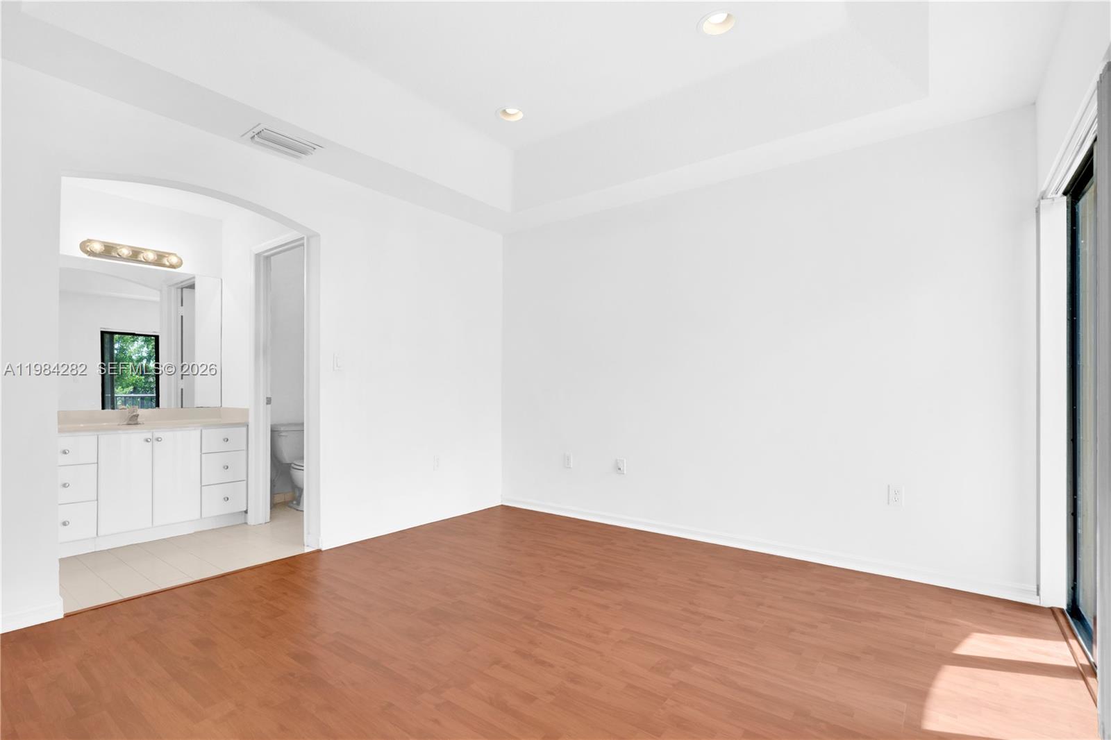 THE COURTS AT BAYSHORE I - Residential