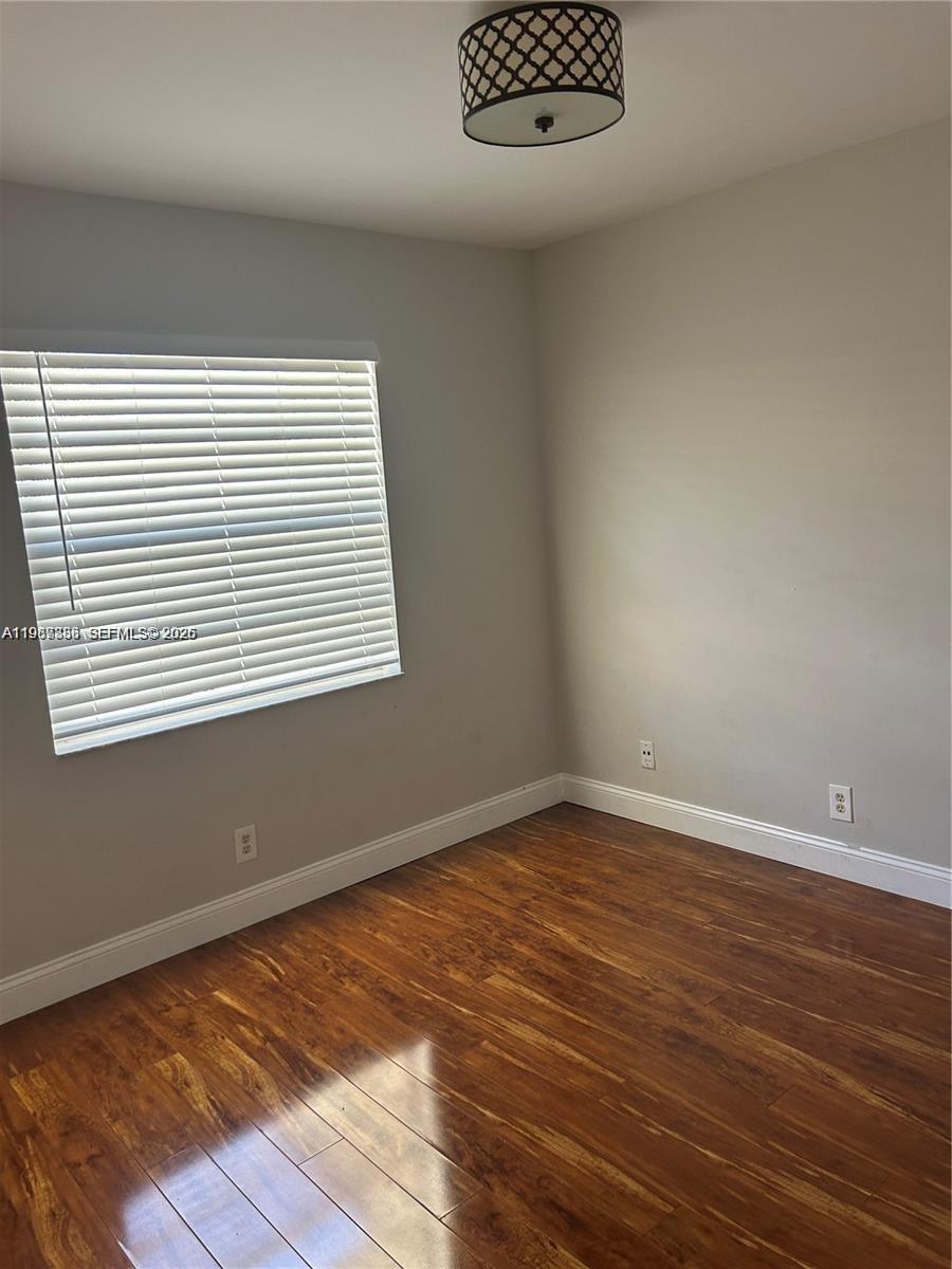 VICTORIA SQUARE CONDO - Residential