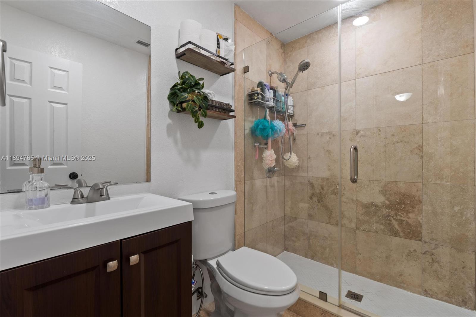 VISTA VERDE TOWNHOUSE SEC - Residential