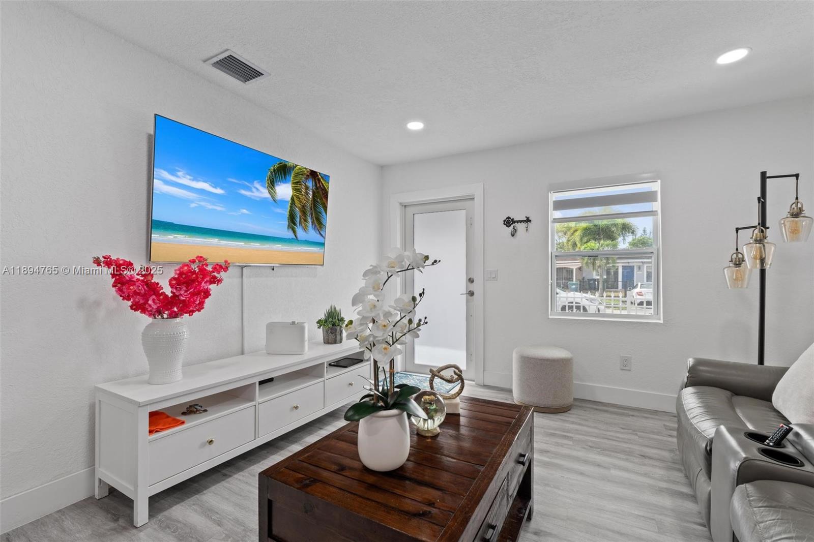 VISTA VERDE TOWNHOUSE SEC - Residential