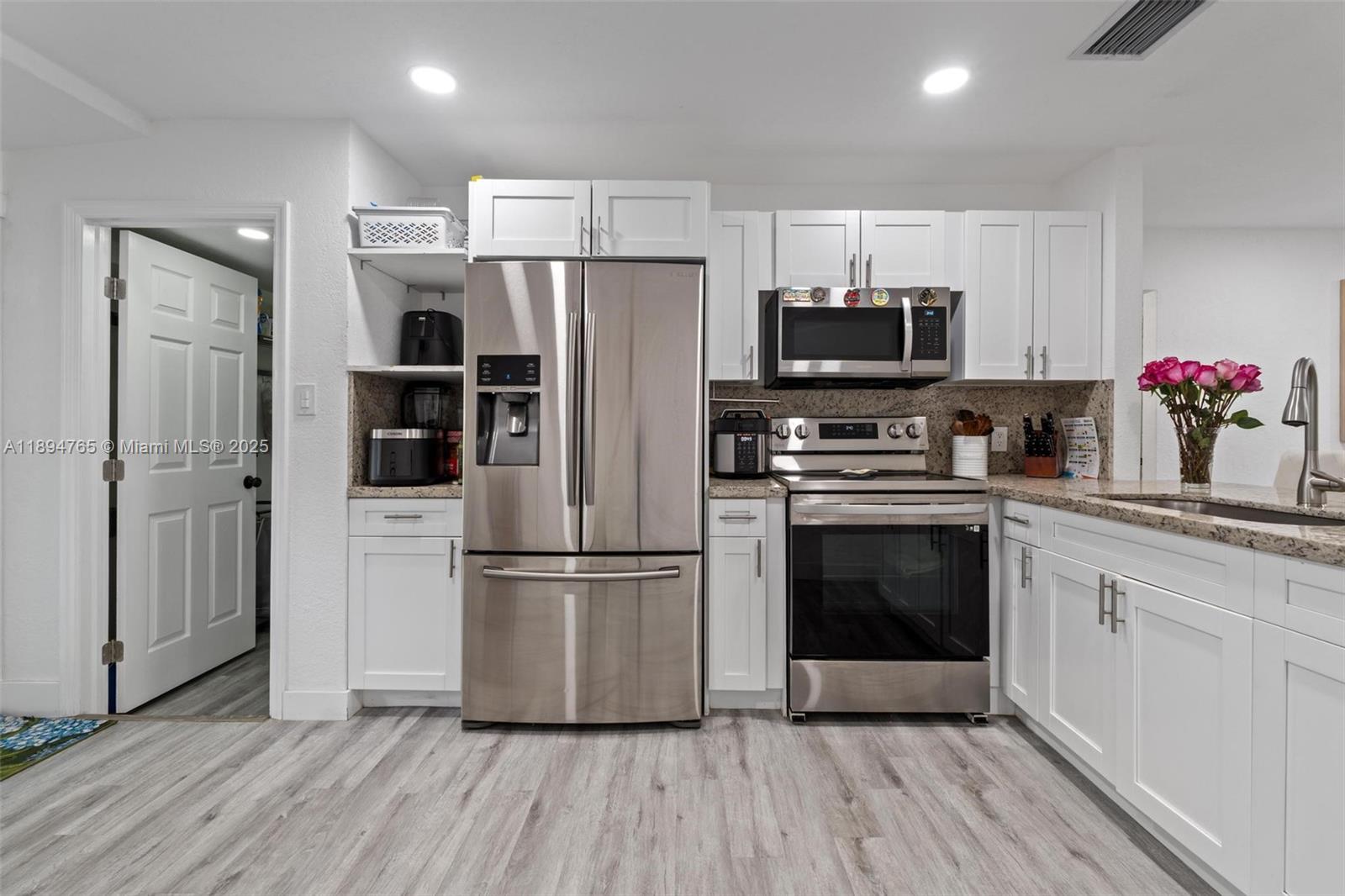 VISTA VERDE TOWNHOUSE SEC - Residential
