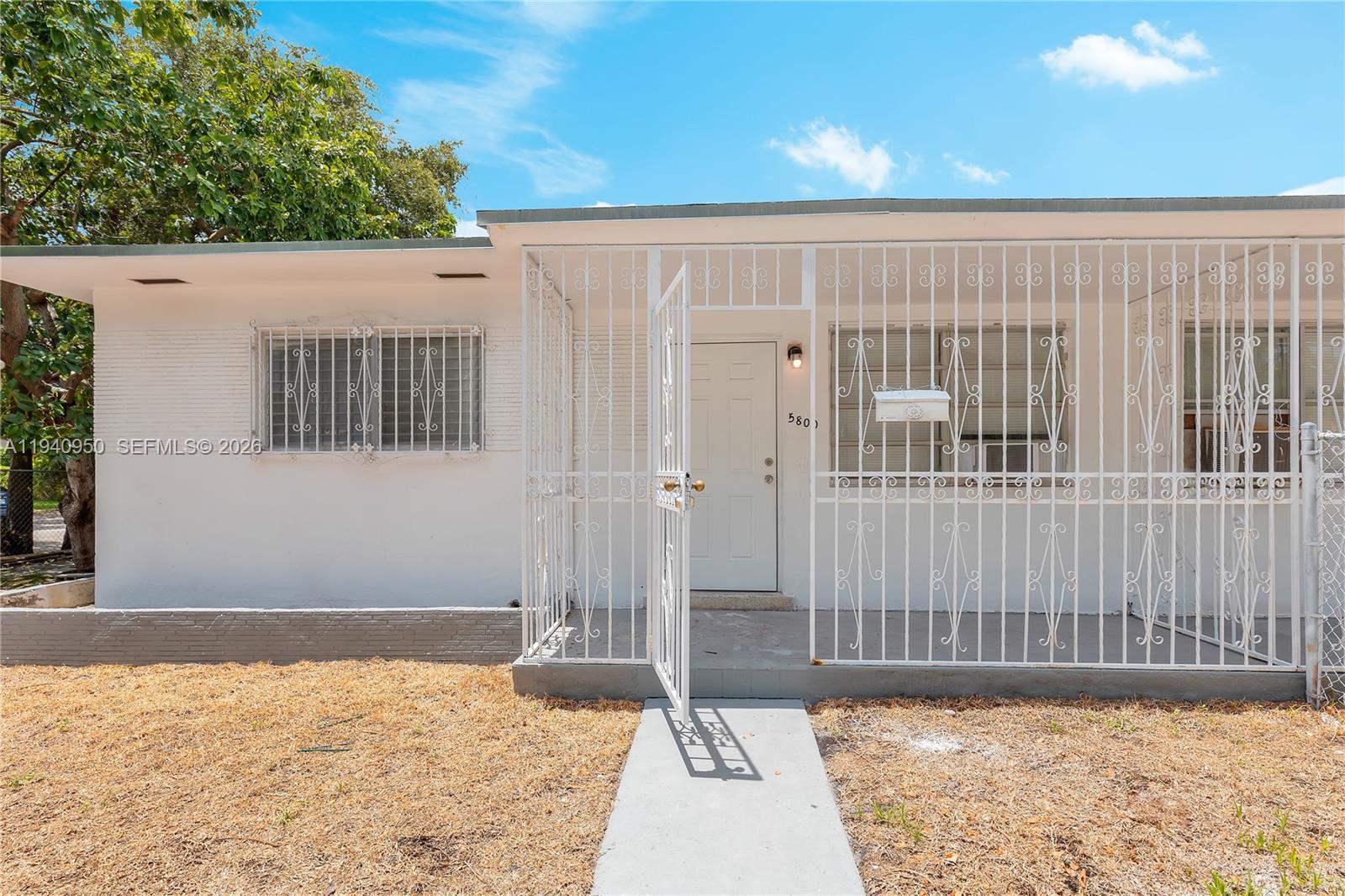 DIXIE HIGHWAY TRACK - Residential Income