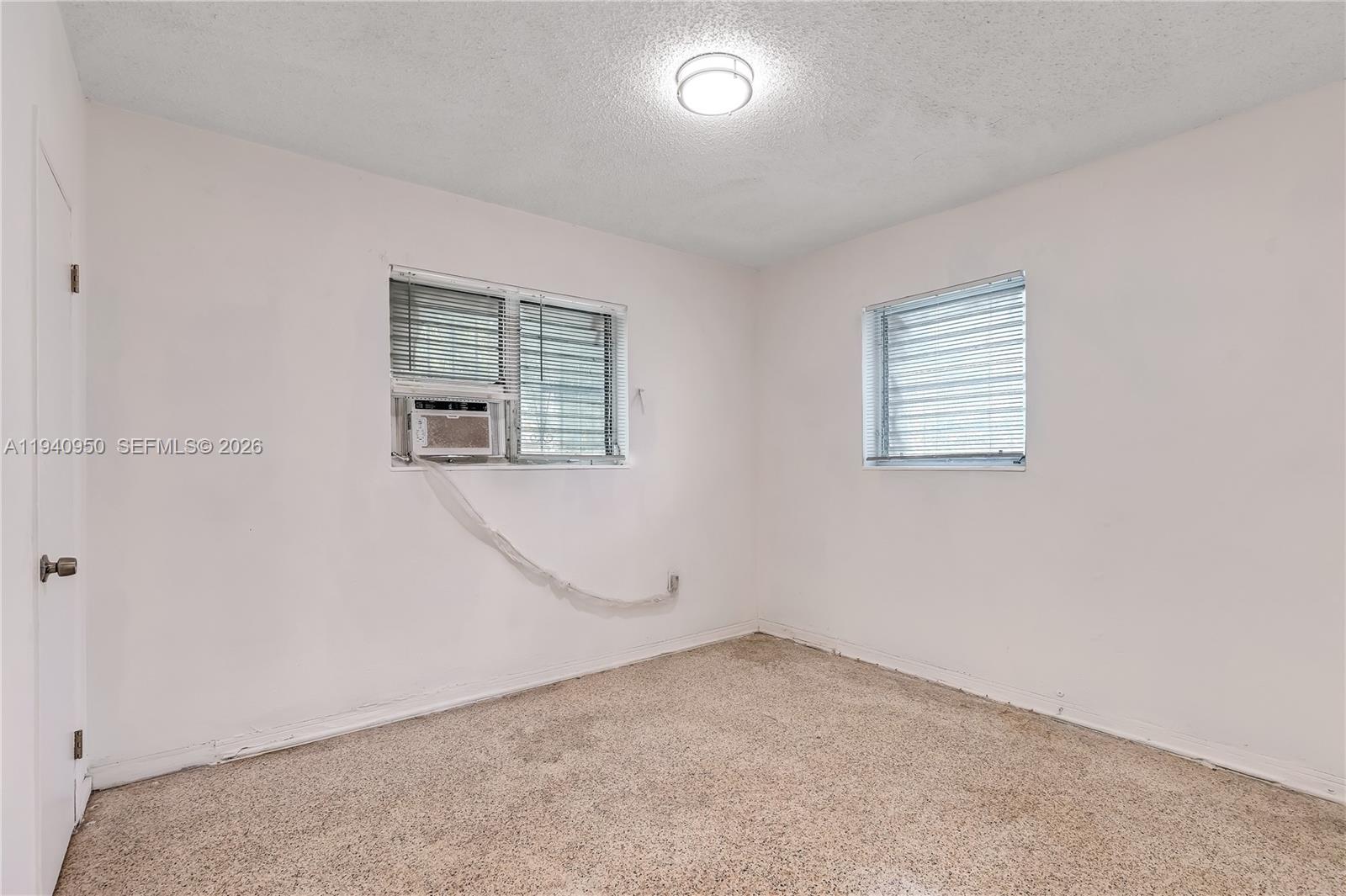 DIXIE HIGHWAY TRACK - Residential Income