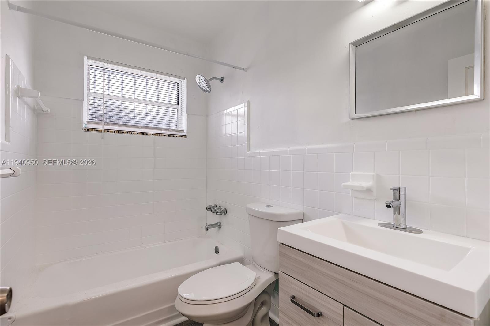 DIXIE HIGHWAY TRACK - Residential Income