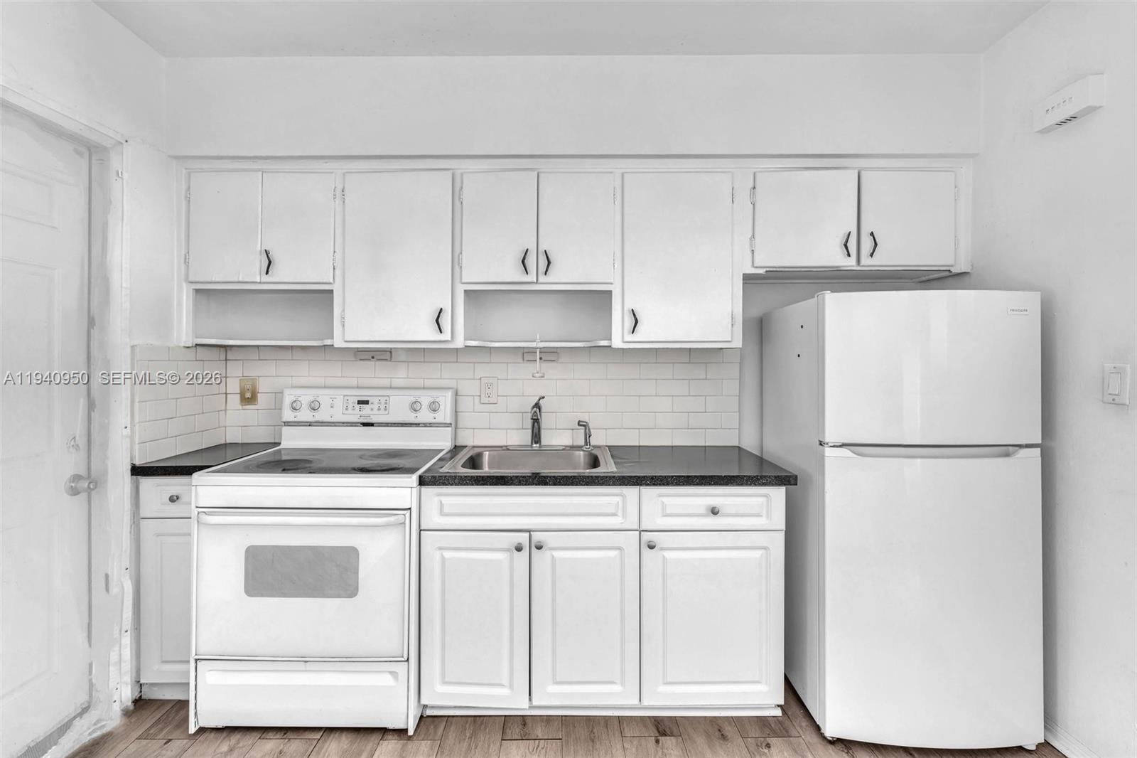 DIXIE HIGHWAY TRACK - Residential Income