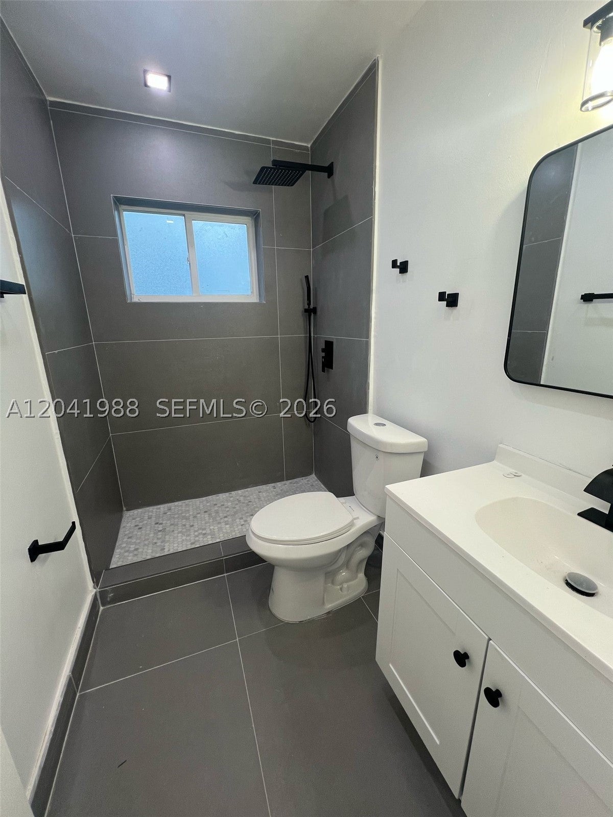 2611 NE 204th Ter