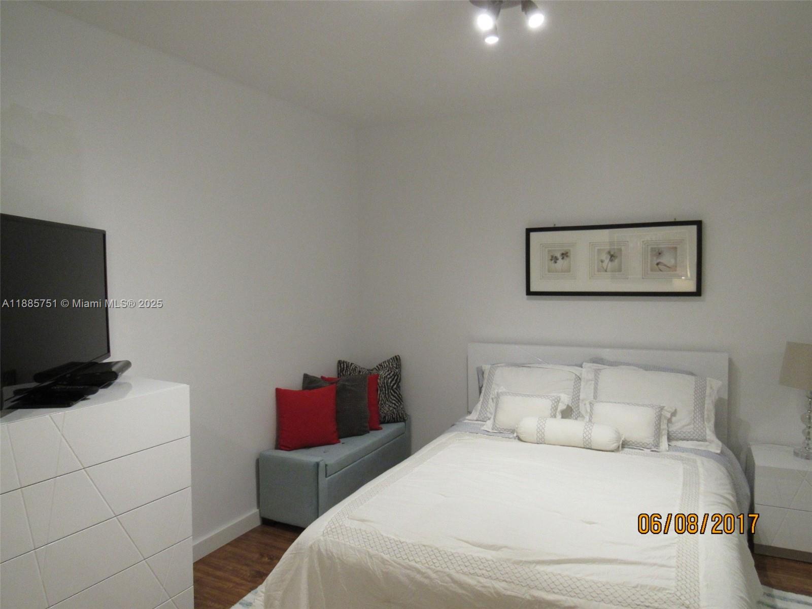 BEACH CLUB TWO CONDO - Residential Lease