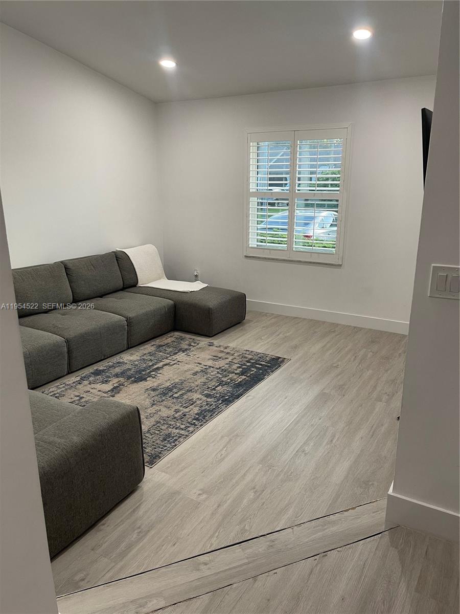 SANDALFOOT COVE SEC 10 - Residential