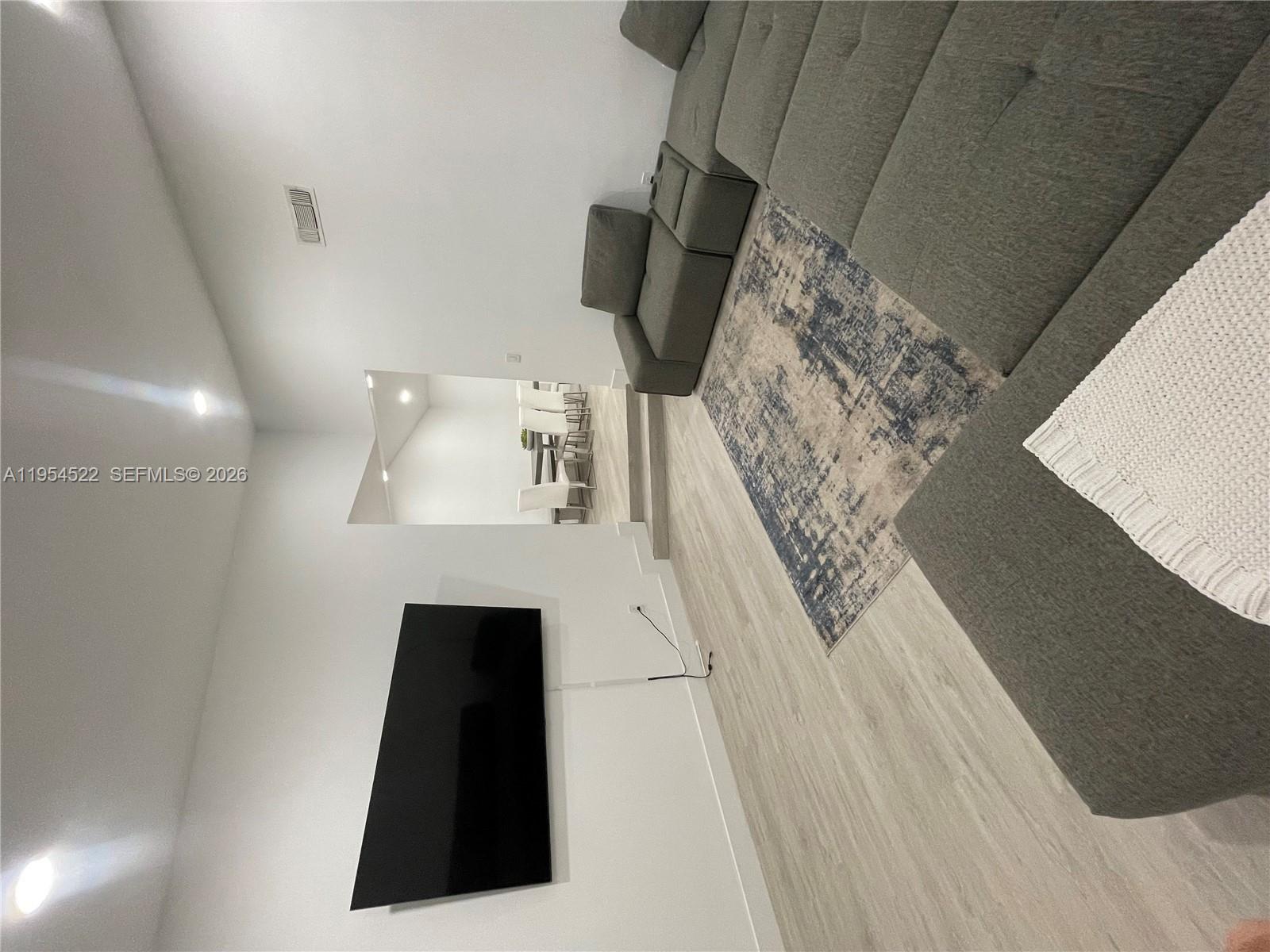 SANDALFOOT COVE SEC 10 - Residential