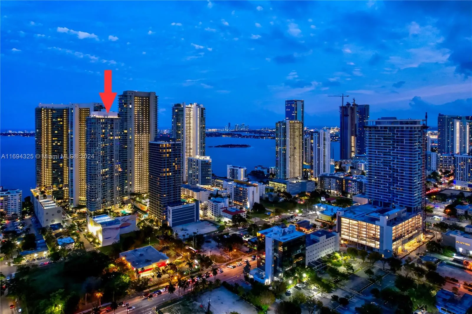 Miami, Florida 33137, United States, 2 Bedrooms Bedrooms, ,2 BathroomsBathrooms,Residential,Pending,32623