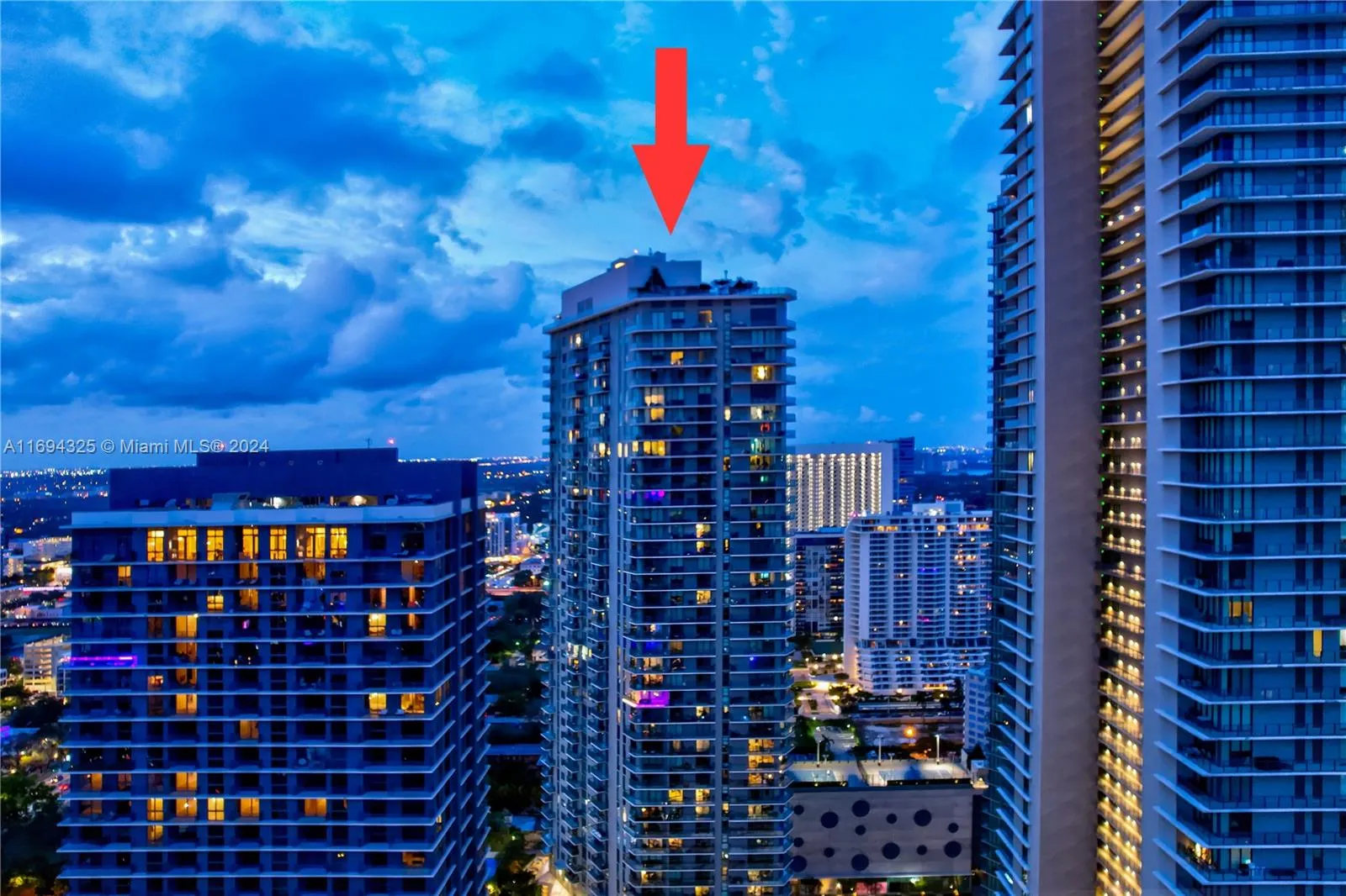 Miami, Florida 33137, United States, 2 Bedrooms Bedrooms, ,2 BathroomsBathrooms,Residential,Pending,32623