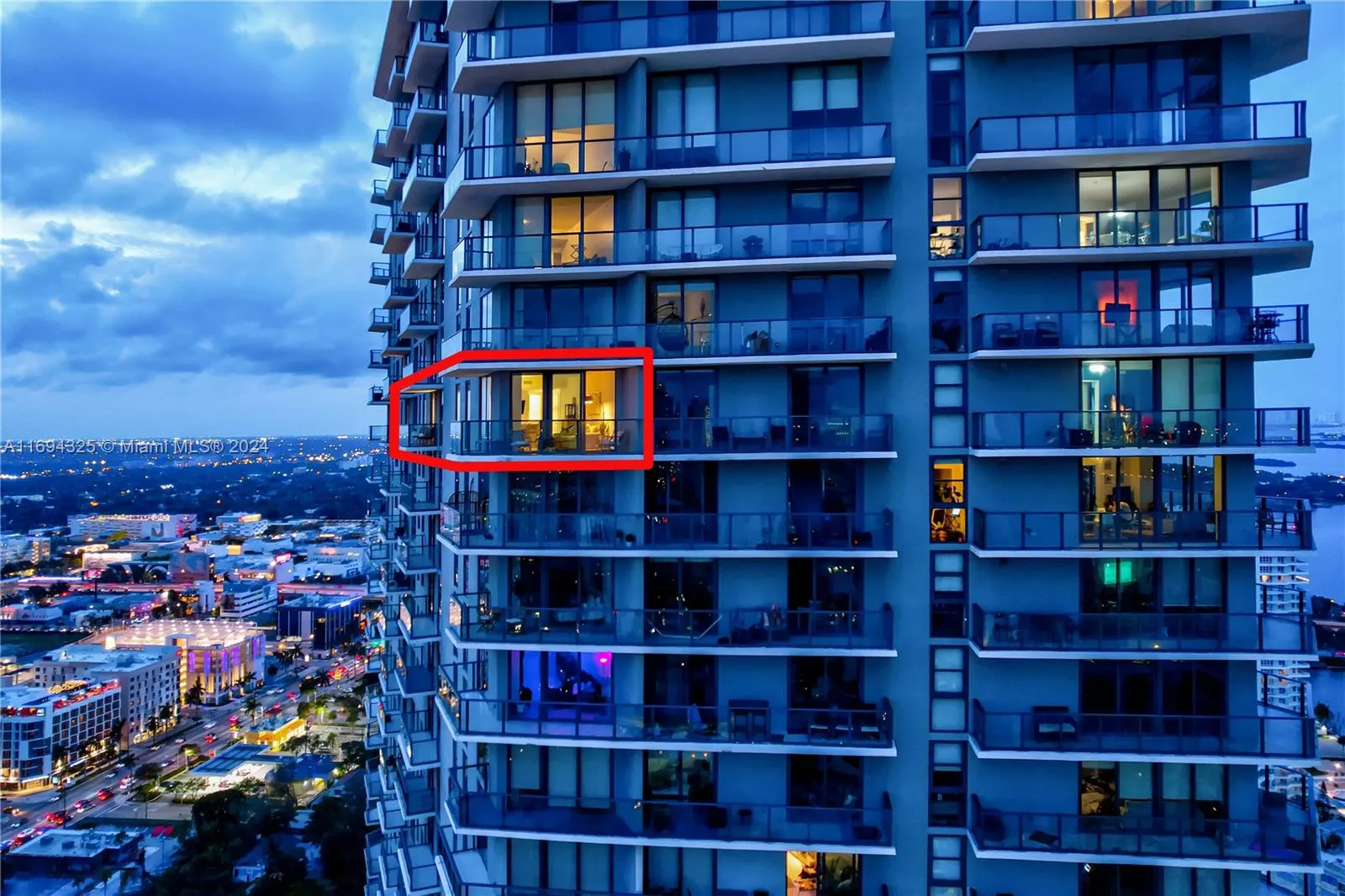 Miami, Florida 33137, United States, 2 Bedrooms Bedrooms, ,2 BathroomsBathrooms,Residential,Pending,32623