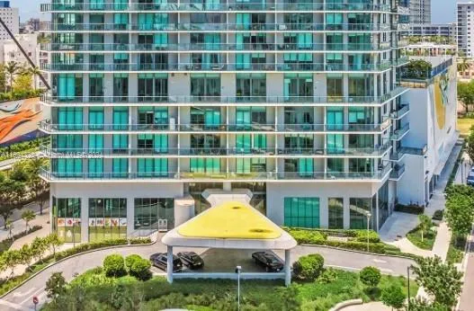 Miami, Florida 33137, United States, 2 Bedrooms Bedrooms, ,2 BathroomsBathrooms,Residential,Pending,32623