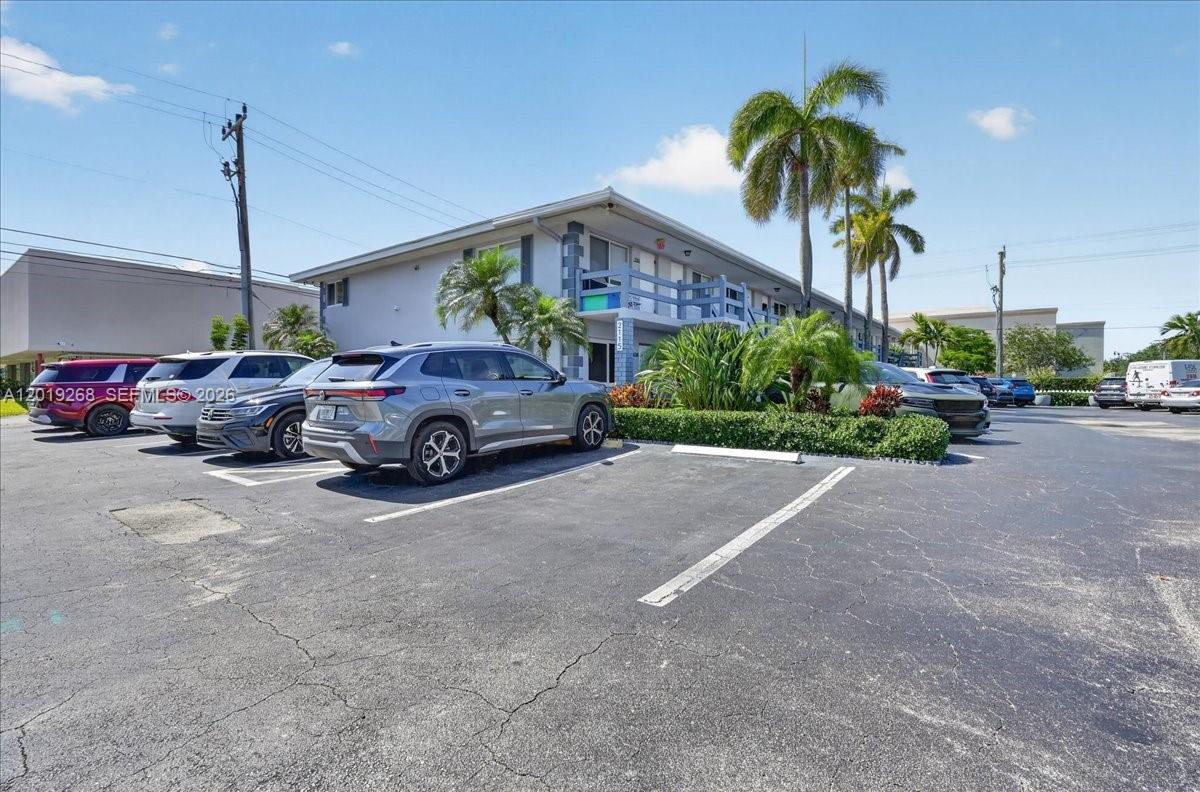 CORAL RIDGE COUNTRY CLUB - Residential