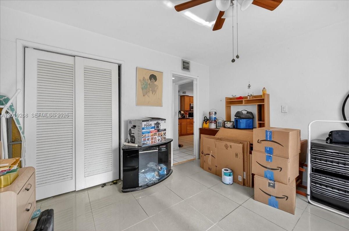 CORAL RIDGE COUNTRY CLUB - Residential