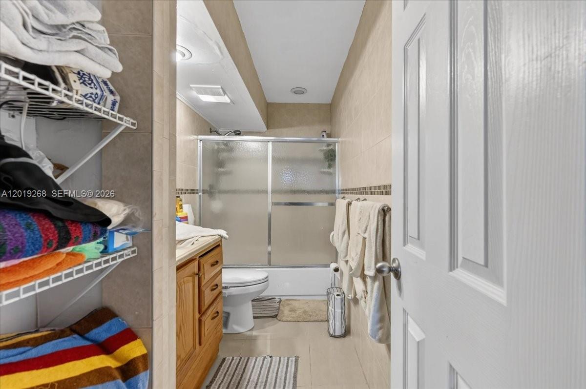 CORAL RIDGE COUNTRY CLUB - Residential