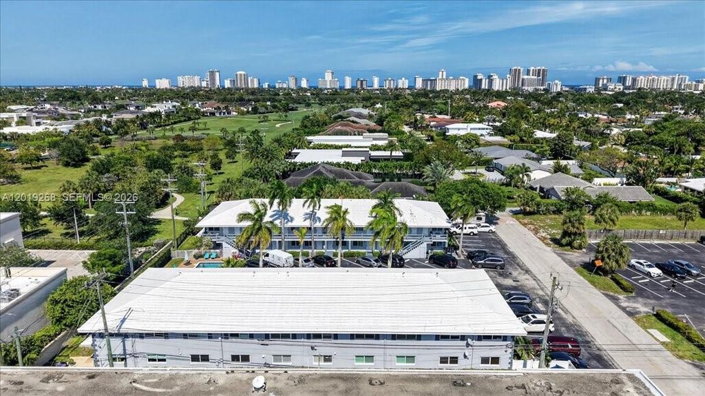 Photo of 2115 NE 37th Dr #120, Fort Lauderdale, FL 33308 (MLS # A12019268)
