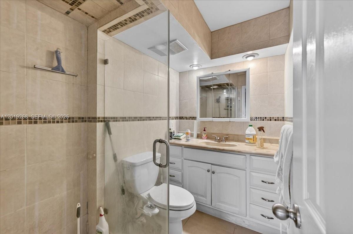 CORAL RIDGE COUNTRY CLUB - Residential