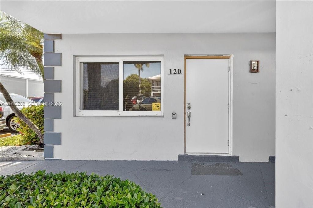 Photo of 2115 NE 37th Dr #120, Fort Lauderdale, FL 33308 (MLS # A12019268)