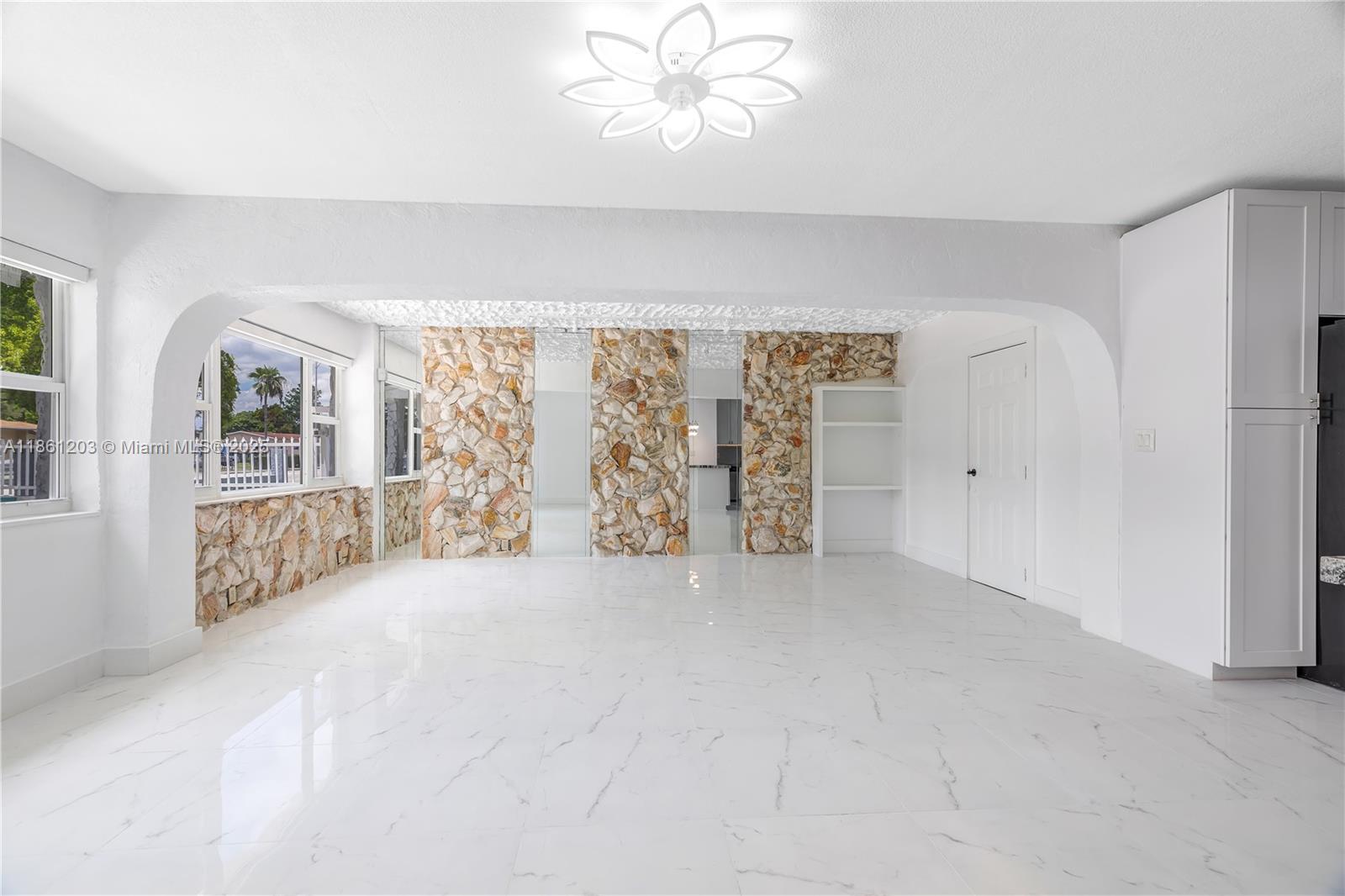 MYRTLE GROVE 1ST ADDN - Residential