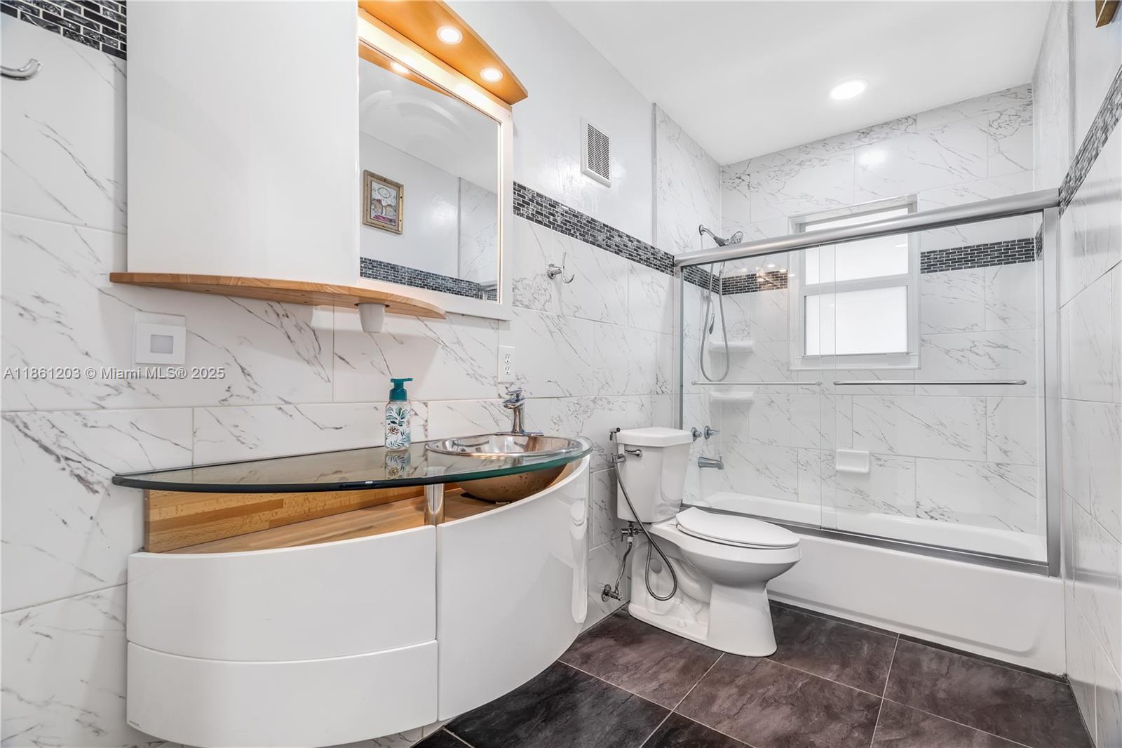 MYRTLE GROVE 1ST ADDN - Residential