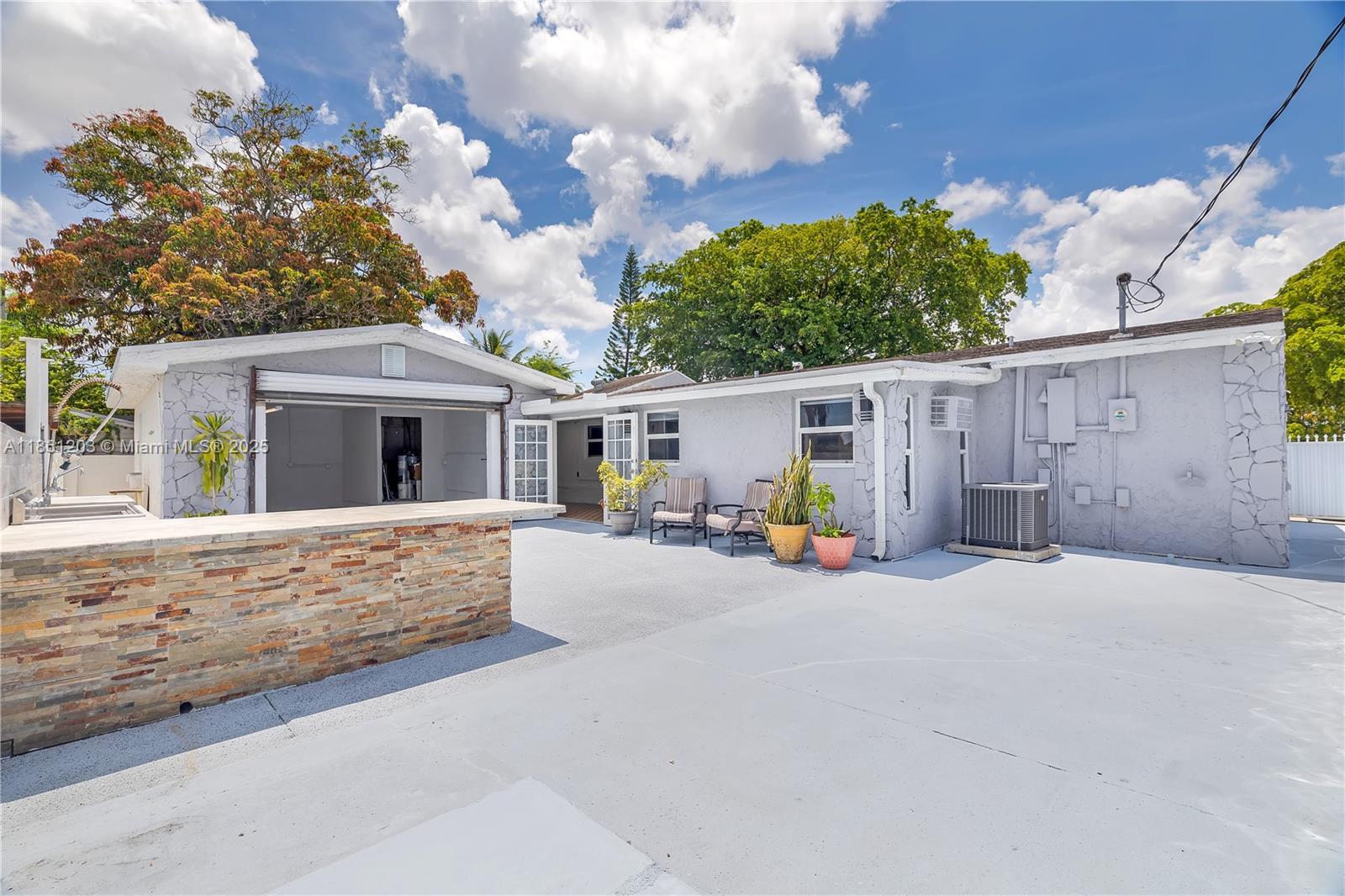 MYRTLE GROVE 1ST ADDN - Residential