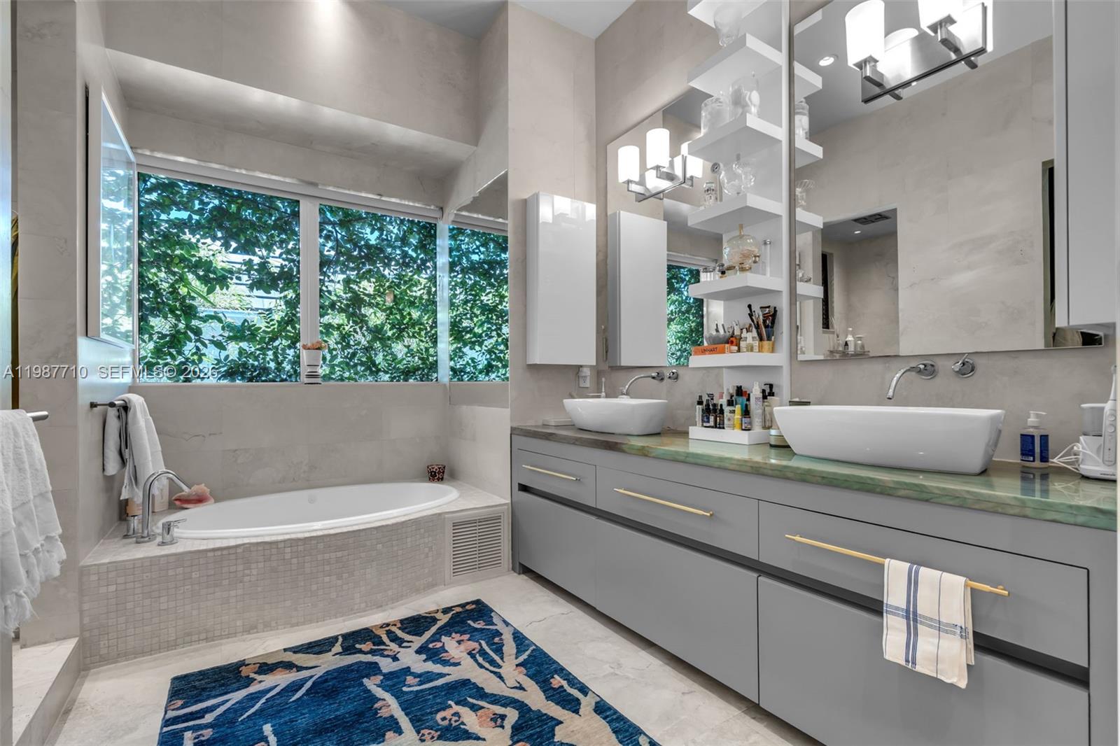 TROPICAL ISLE HOMES SUB 4 - Residential