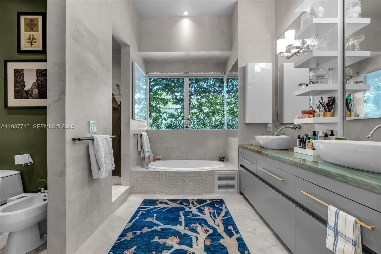 TROPICAL ISLE HOMES SUB 4 - Residential