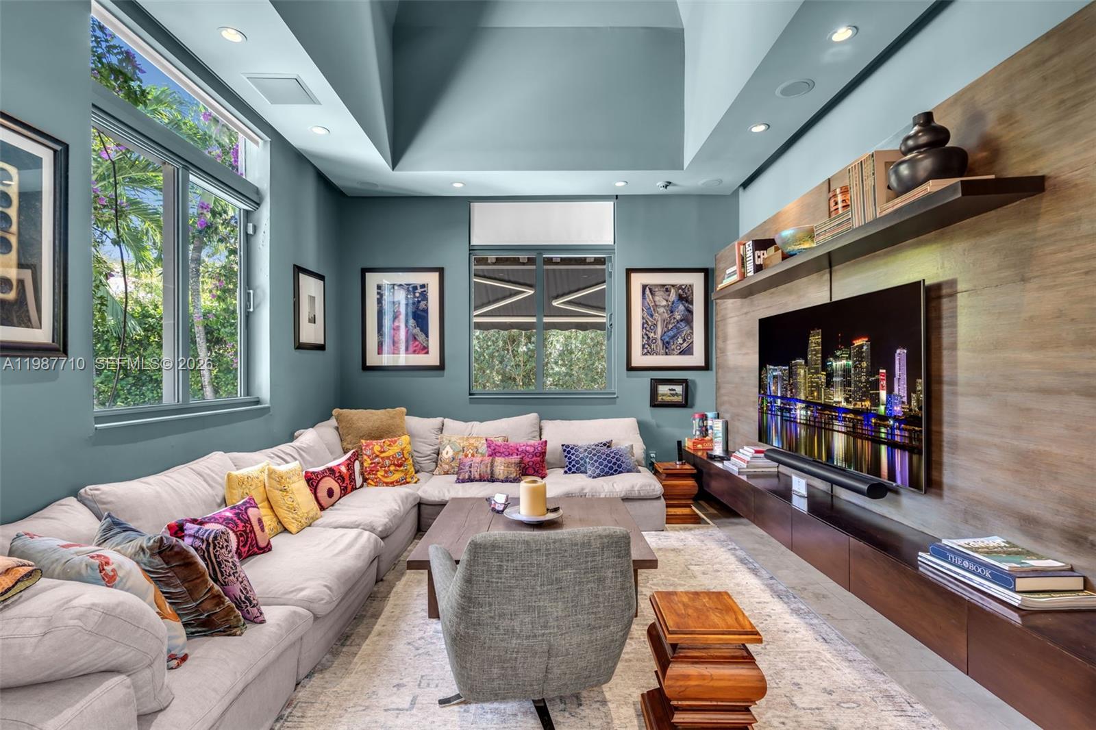 TROPICAL ISLE HOMES SUB 4 - Residential